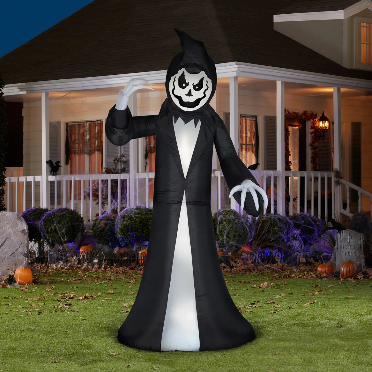 Hot National Tree Company 9.5 ft. Halloween Turning Head Reaper Inflatable and Animated Decoration