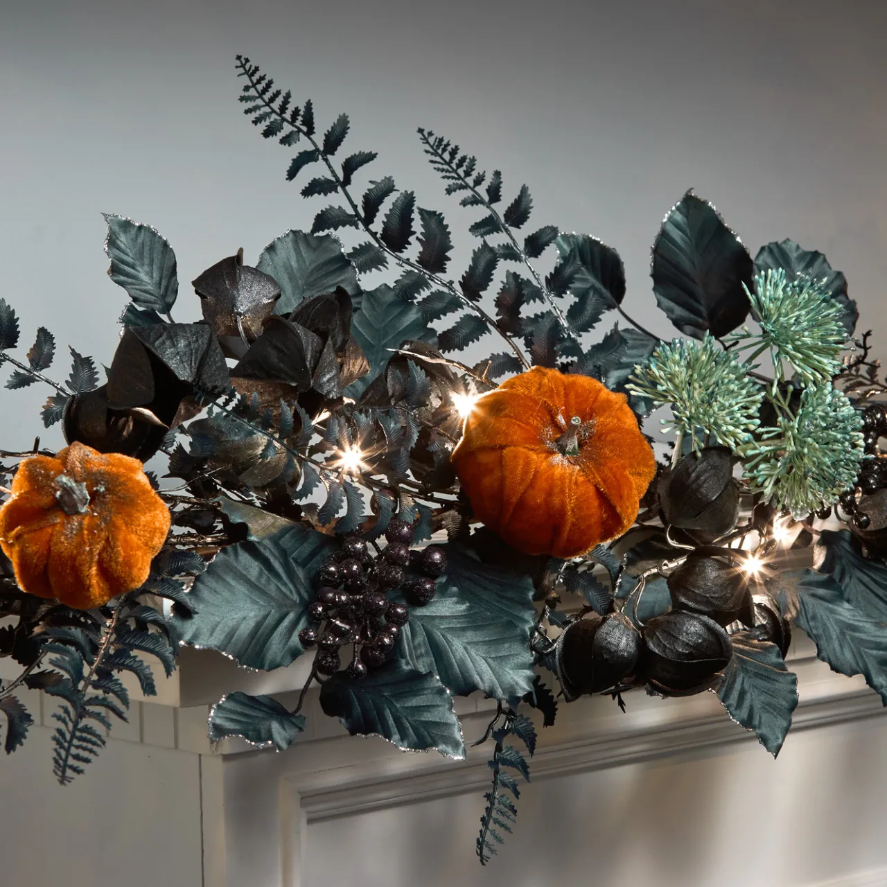 Online National Tree Company 6 ft. Pre-Lit Halloween Garland with Pumpkins and LED Lights